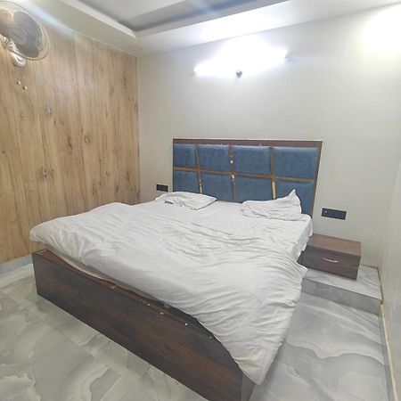 Hotel Love Inn Lucknow Exteriör bild